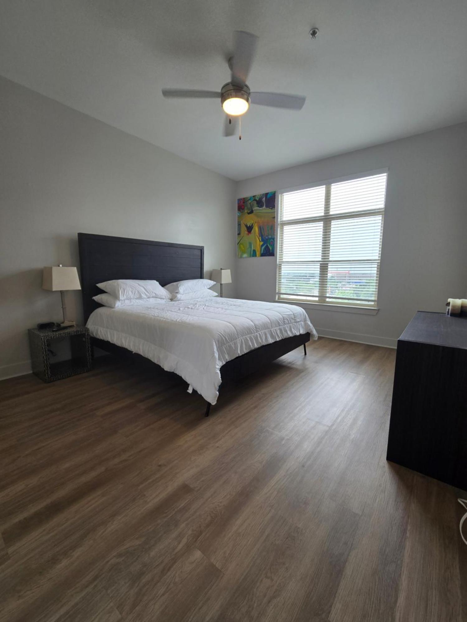 2Bdrm/2 King Beds/1Air Mattress Appartement Dallas Buitenkant foto