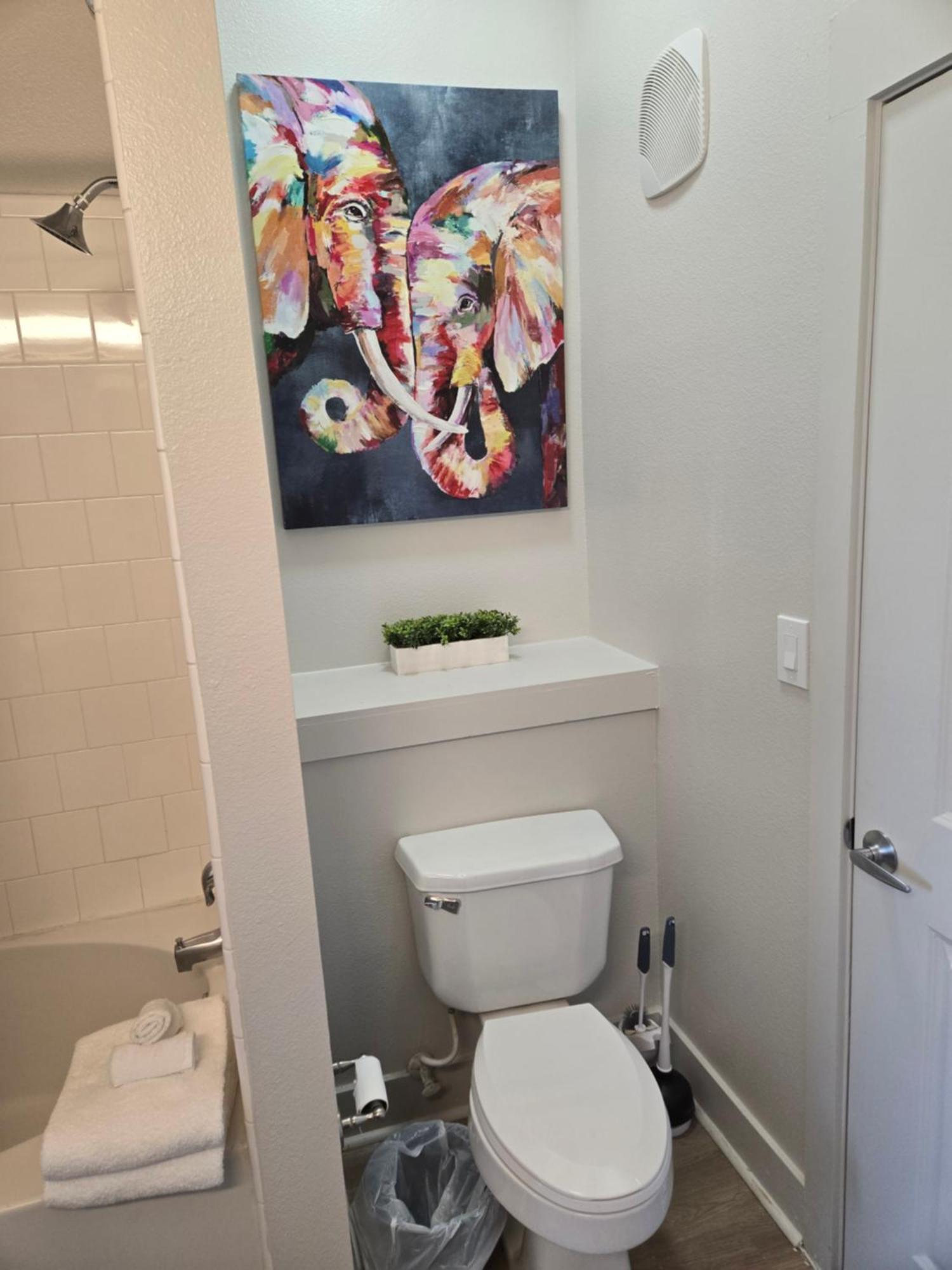 2Bdrm/2 King Beds/1Air Mattress Appartement Dallas Buitenkant foto